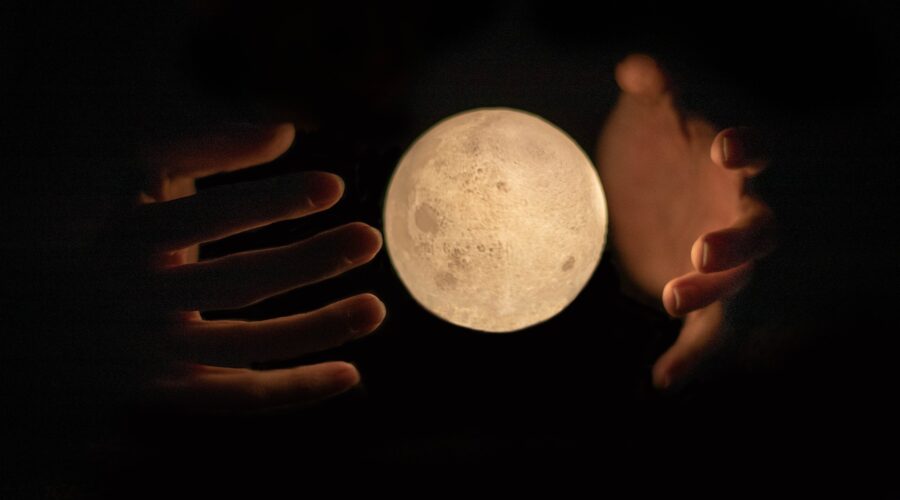 austinschrock-moon-4045031_1920